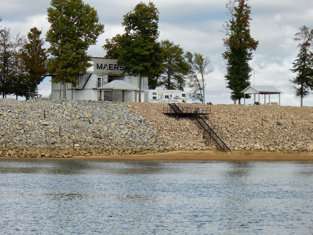 Southern Belle: Pickwick Lock and Dam - October 20